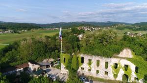 Bo+ítanj DJI_0001.MP4_snapshot_00.50_[2017.05.21_22.28.27]